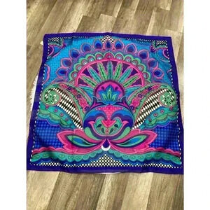 Vibrant Vintage Berkshire Made in Italy neck scarf